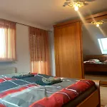 Sonniges Dachzimmer * Feucht