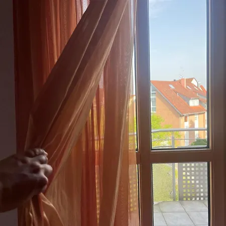 Sonniges Dachzimmer