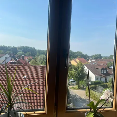 Sonniges Dachzimmer Homestay
