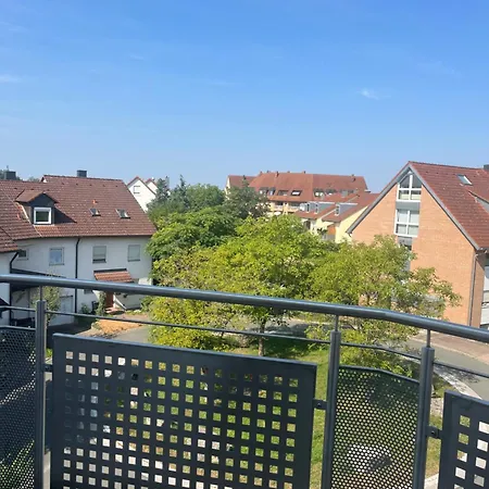Sonniges Dachzimmer *