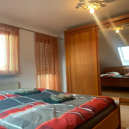 Sonniges Dachzimmer * Feucht